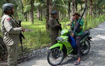 Satgas III Preventif Operasi Madago Raya intensif melakukan razia kendaraan di Kabupaten Poso. Foto : Bidhumas Polda Sulteng.