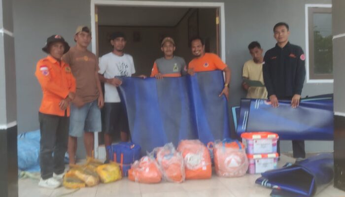 BPBD Parigi Moutong Salurkan Bantuan Logistik kepada Warga Terdampak Banjir di Desa Beau
