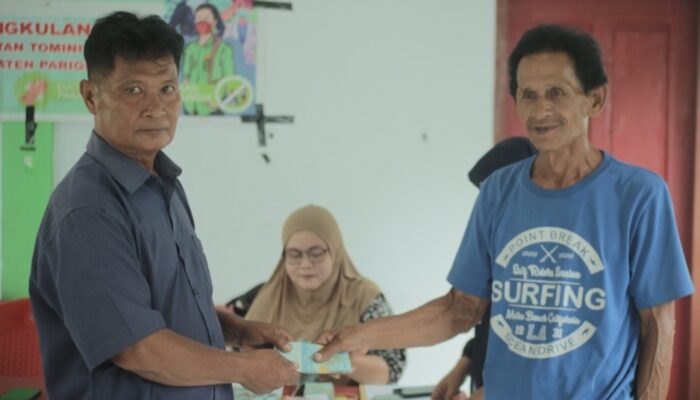 Desa Tingkulang jadi Desa Pertama Salurkan BLT Tahap II di Tomini