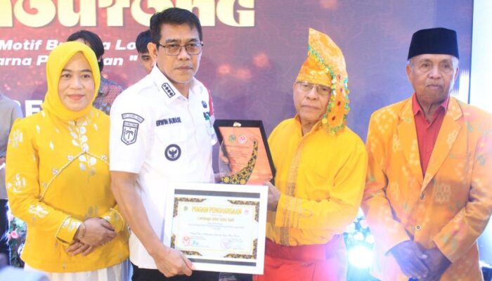 Bomba Saga, Batik Khas Kabupaten Parigi Moutong