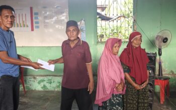 Pemdes Palasa Tengah Salurkan BLT DD Tahap 2