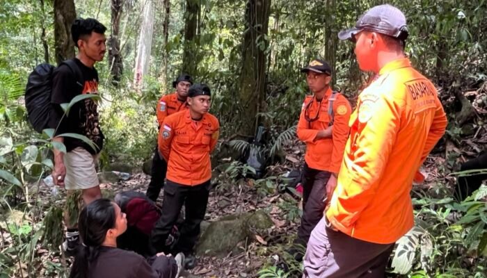 Tujuh Pendaki Gunung Nokilalaki Berhasil Dievakuasi Selamat